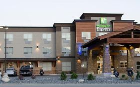 Holiday Inn Express Golden-Kicking Horse